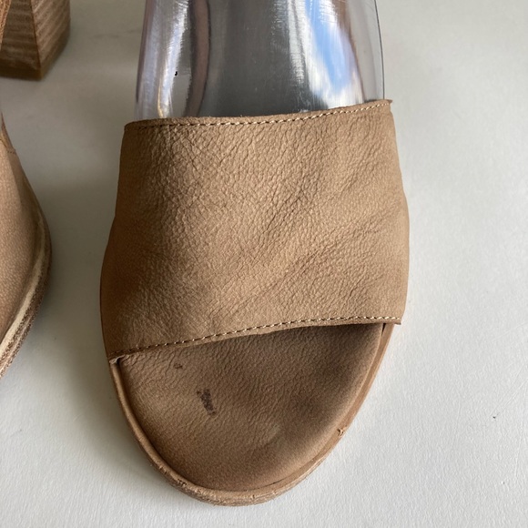 Eileen Fisher Cream Leather Heeled Slingbacks size 10 - Picture 15 of 16